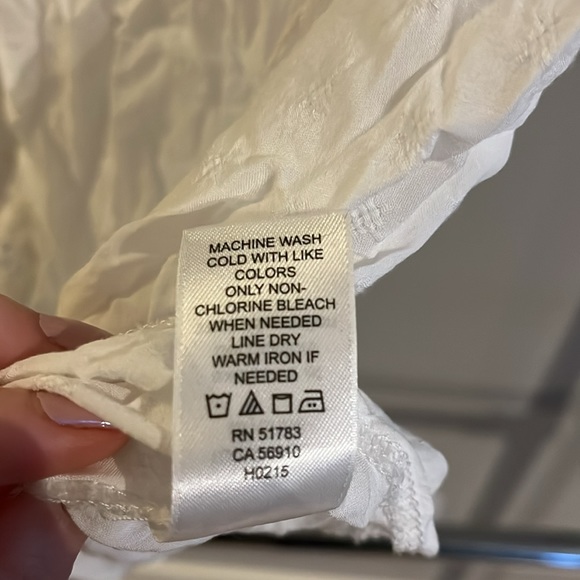 Spaghetti strap blouse with front tie - Picture 7 of 8